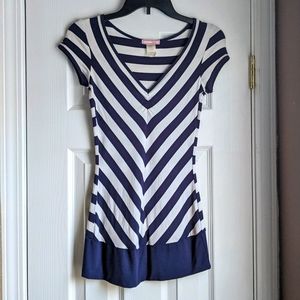 Vintage y2k Navy blue & white top by Vol. 1